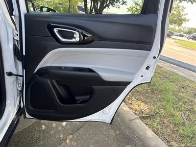 2026 Jeep Compass Limited   - Photo 12 - Dallas, TX 75252