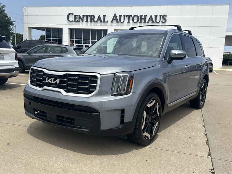 2025 Kia Telluride S AWD's photo