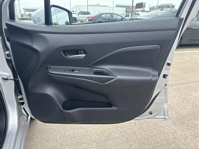 2023 Nissan Versa SV   - Photo 11 - Dallas, TX 75252