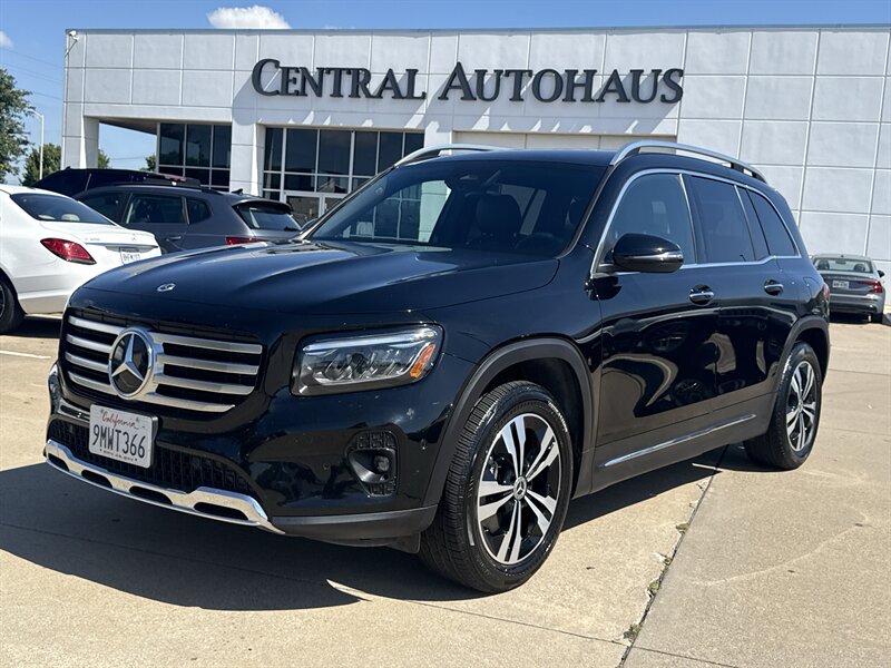 2025 Mercedes-Benz GLB GLB 250's photo
