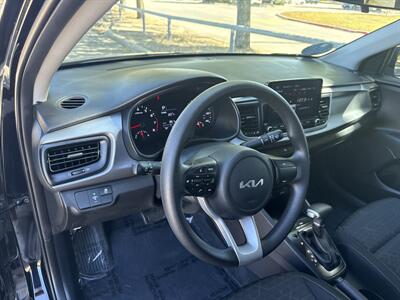 2023 Kia Rio LX   - Photo 18 - Dallas, TX 75252