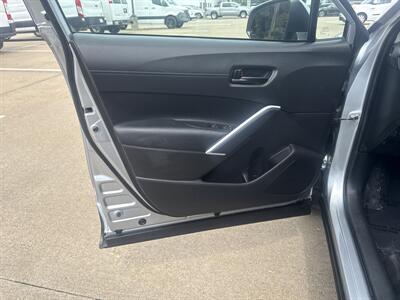2024 Toyota Corolla Cross LE   - Photo 10 - Dallas, TX 75252