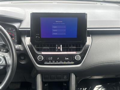 2024 Toyota Corolla Cross LE   - Photo 25 - Dallas, TX 75252