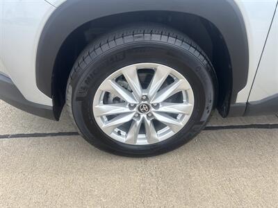 2024 Toyota Corolla Cross LE   - Photo 34 - Dallas, TX 75252