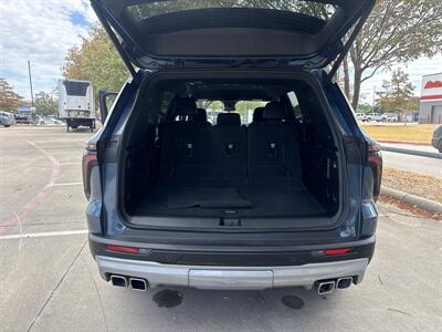2025 Chevrolet Traverse LT   - Photo 14 - Dallas, TX 75252