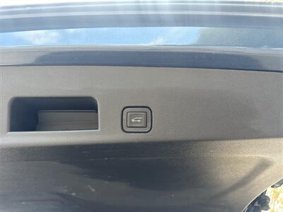 2025 Chevrolet Traverse LT   - Photo 16 - Dallas, TX 75252