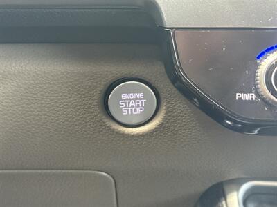 2025 Kia Carnival LX   - Photo 33 - Dallas, TX 75252