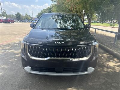 2025 Kia Carnival LX   - Photo 2 - Dallas, TX 75252