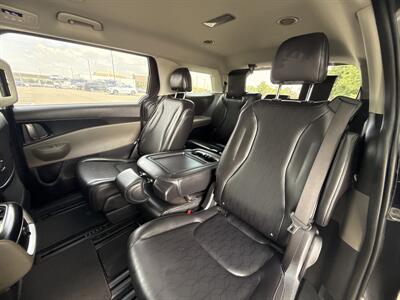 2025 Kia Carnival LX   - Photo 39 - Dallas, TX 75252