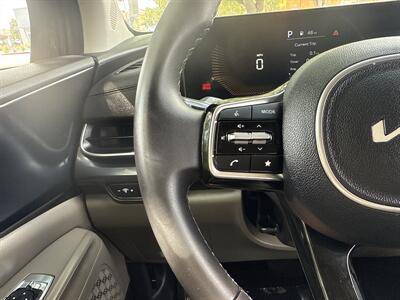 2025 Kia Carnival LX   - Photo 28 - Dallas, TX 75252