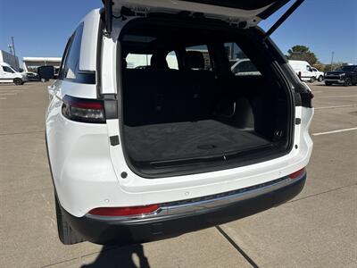 2024 Jeep Grand Cherokee 4xe   - Photo 17 - Dallas, TX 75252