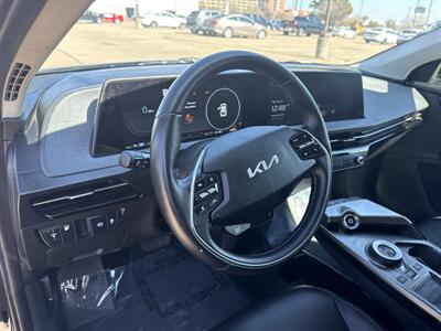 2024 Kia EV6 Light Long Range   - Photo 11 - Dallas, TX 75252