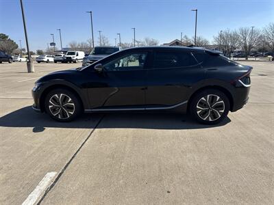 2024 Kia EV6 Light Long Range   - Photo 4 - Dallas, TX 75252