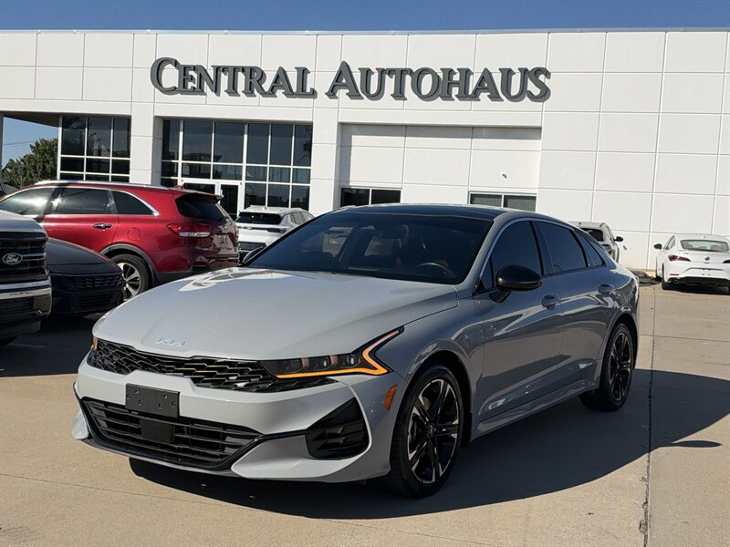 2024 Kia K5 GT-Line   - Photo 1 - Dallas, TX 75252