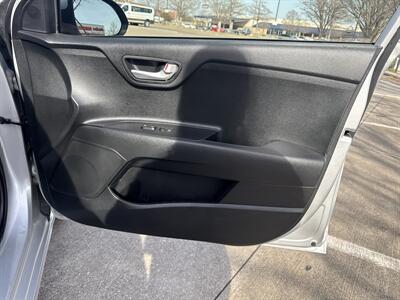 2023 Kia Rio LX   - Photo 13 - Dallas, TX 75252