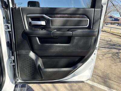 2024 RAM 2500 Big Horn   - Photo 13 - Dallas, TX 75252