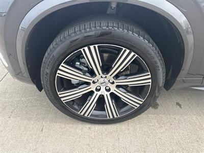 2024 Volvo XC90 Recharge T8 Plus Bright Theme 6P - Photo 10 - Dallas, TX 75252