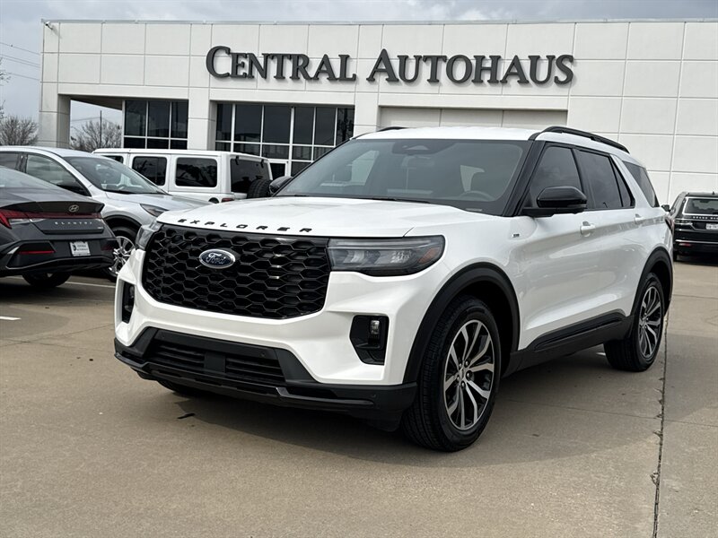 2025 Ford Explorer ST-Line   - Photo 1 - Dallas, TX 75252