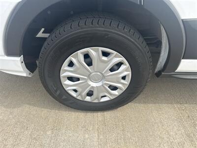 2024 Ford Transit 350 XL  15 Passenger - Photo 32 - Dallas, TX 75252