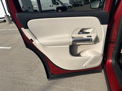 2021 Mercedes-Benz GLB GLB 250 4MATIC   - Photo 27 - Dallas, TX 75252