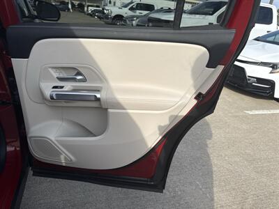 2021 Mercedes-Benz GLB GLB 250 4MATIC   - Photo 32 - Dallas, TX 75252