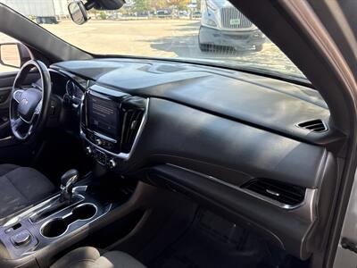 2023 Chevrolet Traverse LT   - Photo 22 - Dallas, TX 75252