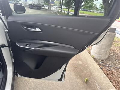 2024 Cadillac XT4 Premium Luxury   - Photo 13 - Dallas, TX 75252