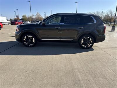 2025 Kia Telluride S   - Photo 4 - Dallas, TX 75252
