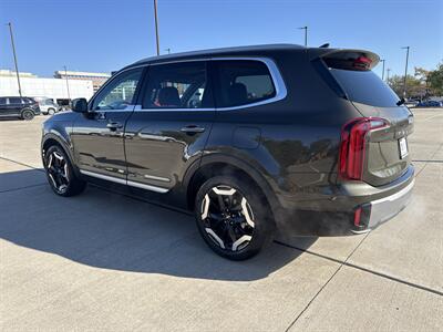 2025 Kia Telluride S   - Photo 5 - Dallas, TX 75252