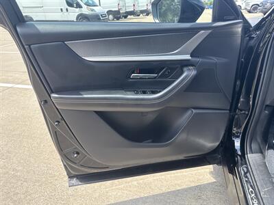 2024 Mazda CX-90 Plug-in Hybrid Premium   - Photo 10 - Dallas, TX 75252