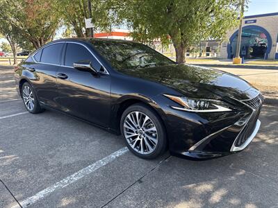 2022 Lexus ES 300h   - Photo 9 - Dallas, TX 75252
