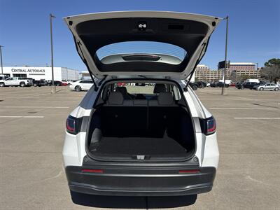 2023 Honda HR-V LX   - Photo 16 - Dallas, TX 75252