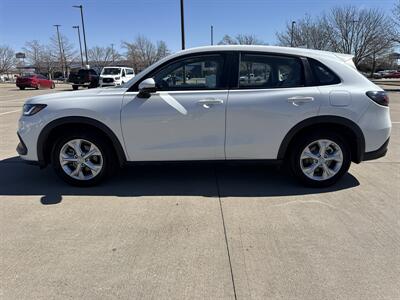 2023 Honda HR-V LX   - Photo 4 - Dallas, TX 75252