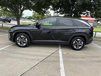 2025 Hyundai TUCSON SEL   - Photo 4 - Dallas, TX 75252