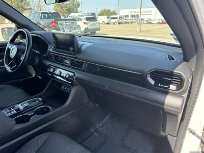 2023 Honda Pilot Sport   - Photo 23 - Dallas, TX 75252