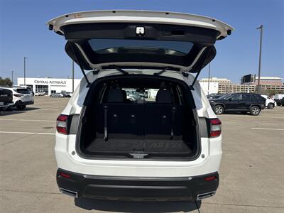 2023 Honda Pilot Sport   - Photo 15 - Dallas, TX 75252