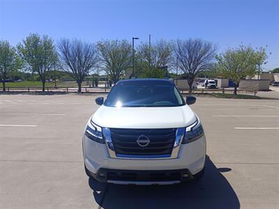 2022 Nissan Pathfinder SL   - Photo 2 - Dallas, TX 75252