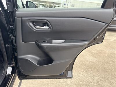2025 Nissan Rogue SV   - Photo 13 - Dallas, TX 75252