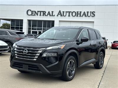 2025 Nissan Rogue SV   - Photo 1 - Dallas, TX 75252