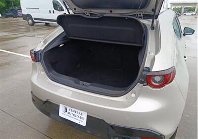 2025 Mazda Mazda3 Hatchback 2.5 S Select Sport   - Photo 15 - Dallas, TX 75252
