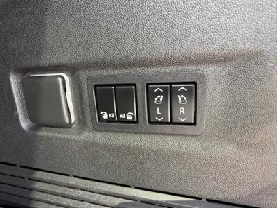 2022 Chevrolet Suburban RST   - Photo 37 - Dallas, TX 75252