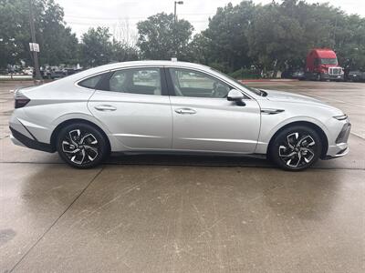2025 Hyundai SONATA SEL   - Photo 8 - Dallas, TX 75252