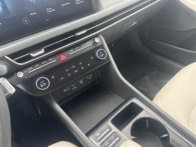 2025 Hyundai SONATA SEL   - Photo 31 - Dallas, TX 75252