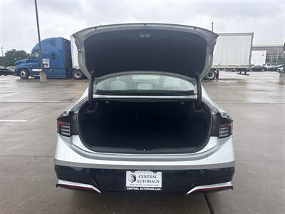 2025 Hyundai SONATA SEL   - Photo 15 - Dallas, TX 75252