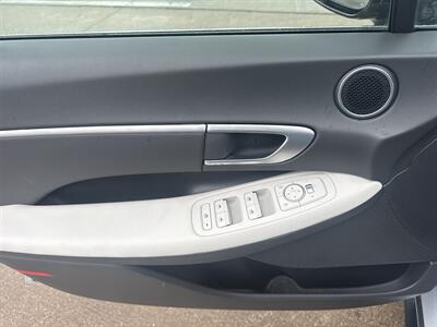2025 Hyundai SONATA SEL   - Photo 11 - Dallas, TX 75252