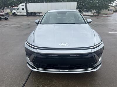 2025 Hyundai SONATA SEL   - Photo 2 - Dallas, TX 75252