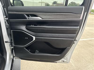 2024 Jeep Wagoneer L Series II   - Photo 13 - Dallas, TX 75252