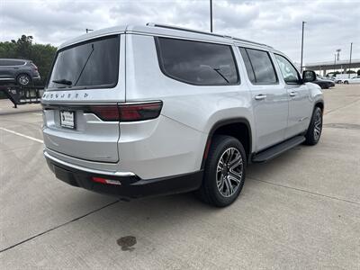2024 Jeep Wagoneer L Series II   - Photo 7 - Dallas, TX 75252