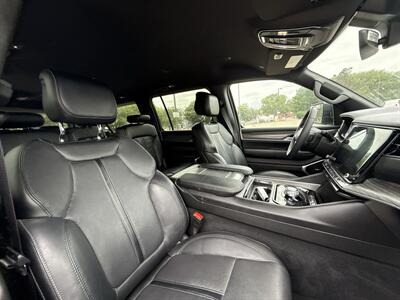 2024 Jeep Wagoneer L Series II   - Photo 32 - Dallas, TX 75252