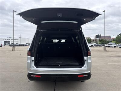 2024 Jeep Wagoneer L Series II   - Photo 15 - Dallas, TX 75252